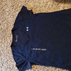 Women's Under Armour shirt